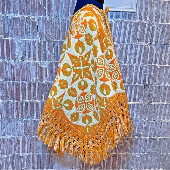OOAK Rare* 1960’s tapestry handmade poncho one size fits all - Picture 3 of 5
